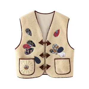 Autumn new women's clothing European and American style design sense fashion versatile sticker embroidered lamb wool vest