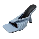 Cool high-heeled slippers with sandals