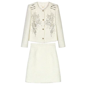 New fashionable and elegant light luxury socialite heavy industry nailed beaded temperament small fragrance jacket + skirt suit
