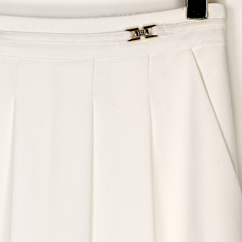 New product with elegant temperament TR bamboo fabric full of vitality and versatile hanging half skirt white pleated skirt - Image 3